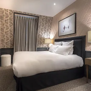 La Parizienne By Elegancia Hotel