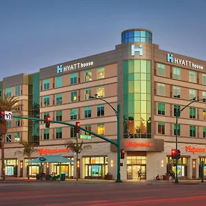 מלון Hyatt House At Resort/convention Center ***