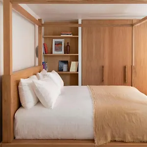 Nuage Hotel