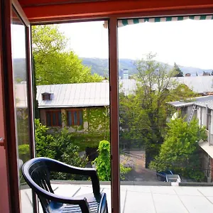 https://green-stairs-guest-house.alltbilisihotels.com