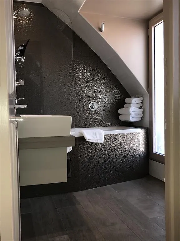 ***  Hotel Jacques De Molay - Fitness & Sauna Paris Frankreich