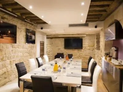 Hotel Jacques De Molay - Fitness & Sauna Paris