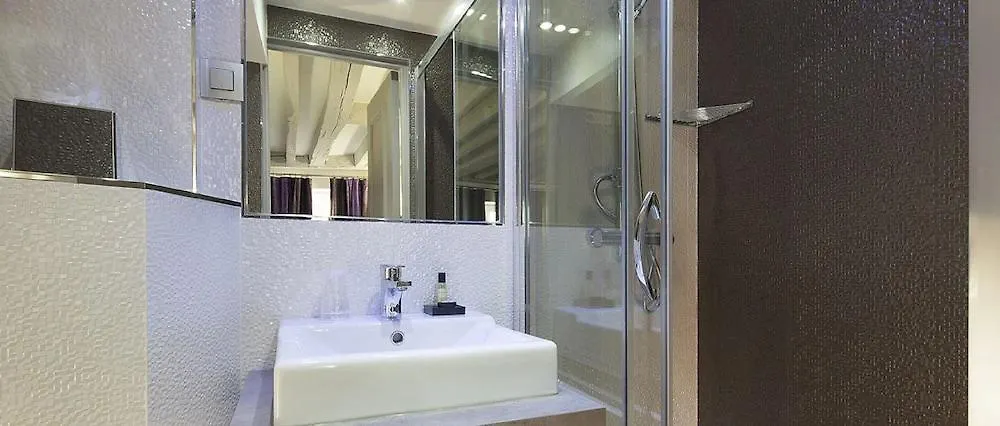 Hotel Jacques De Molay - Fitness & Sauna Paryż