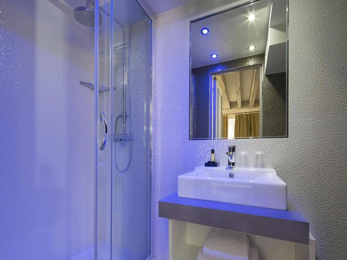 Hotel Jacques De Molay - Fitness & Sauna Paryż