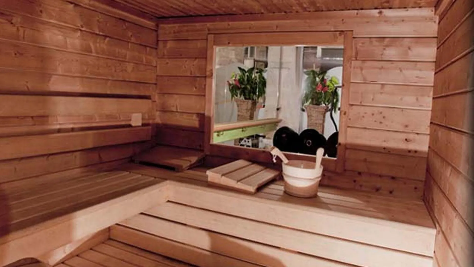 Hotel Jacques De Molay - Fitness & Sauna Paryż Francja
